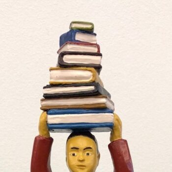 Tom Nussbaum, "Readers Totem" Tom Nussbaum's "Readers Totem" sculpture